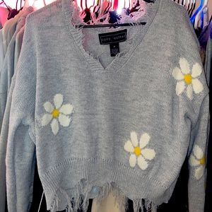 Cute Daisy Sweater